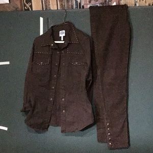 Shirt jacket and jeans to match